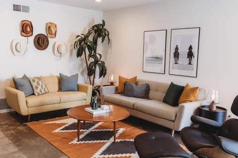 Casa de Vaqueros! Family&Pet Friendly! 3mi to the Beach! House in San Juan Capistrano