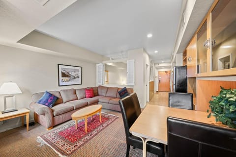 Palisades Tahoe Lodge Rentals Studio #217 Apartment in Palisades Tahoe (Olympic Valley)