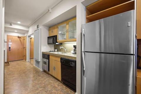 Palisades Tahoe Lodge Rentals Studio #217 Apartment in Palisades Tahoe (Olympic Valley)