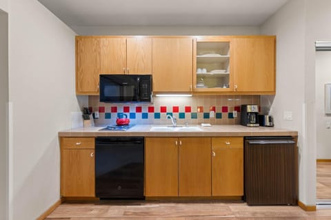 Palisades Tahoe Lodge Rentals Studio #256 Apartment in Palisades Tahoe (Olympic Valley)