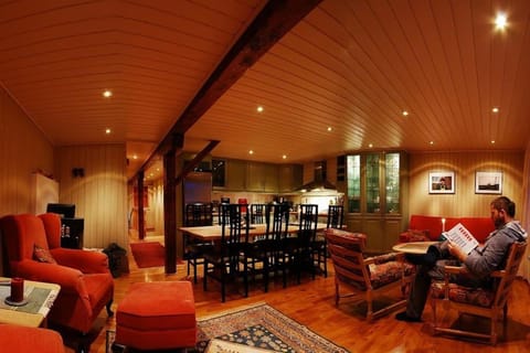 Rorbu Suite with sauna and steam. Henningsvær Apartment in Lofoten