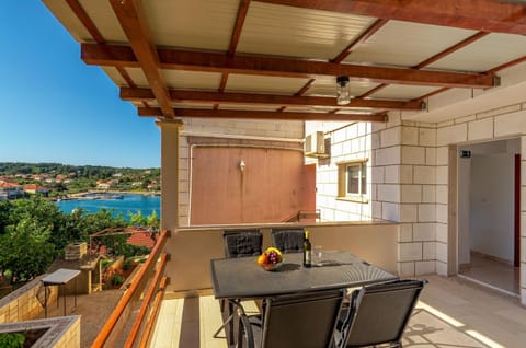 View (from property/room), Balcony/Terrace