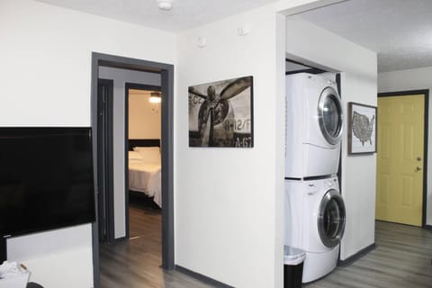 Just Enough Apartment in McDonough