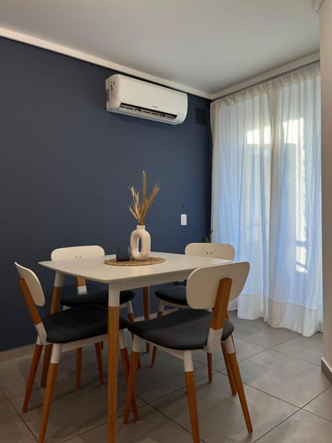 Living room, Dining area, air conditioner