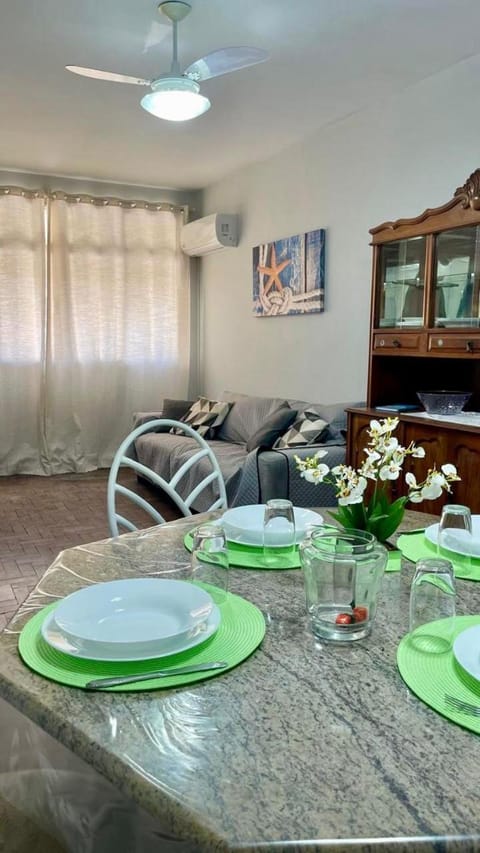 Living room, Seating area, Dining area, air conditioner