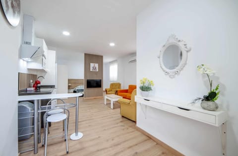 TV and multimedia, Seating area