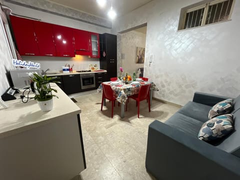 Kitchen or kitchenette, Seating area, Dining area, minibar