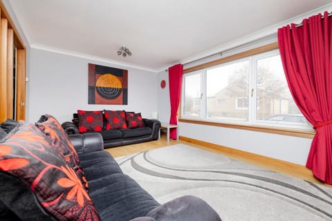 Living room, Photo of the whole room, Seating area