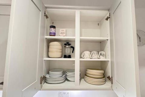 Coffee/tea facilities, Kitchen or kitchenette