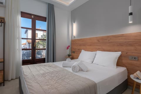 Eleon Suites & Apartments Apartment in Halkidiki