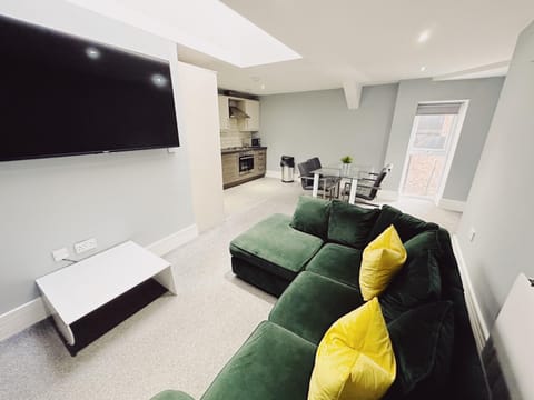 TV and multimedia, Living room, Seating area
