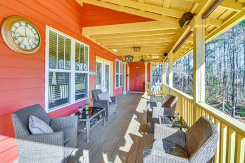 Lakefront Jacksons Gap Retreat with Grill and Dock! House in Lake Martin