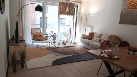 TV and multimedia, Balcony/Terrace, Living room