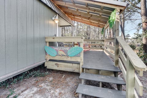 Calabash Studio Cabin, 4 Mi to Sunset Beach! Cabin in Sunset Beach