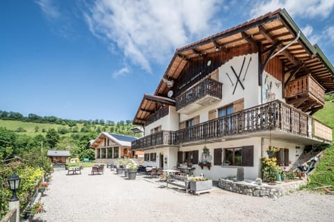 Gand chalet montagne 30 personnes Chalet in Haute-Savoie
