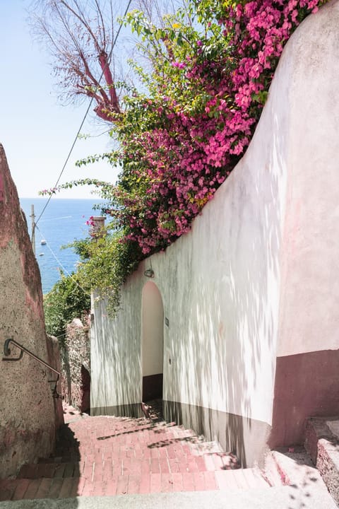 Facade/entrance, Sea view