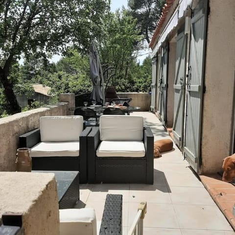 Villa 4P - Piscine privée sur terrain privé & clos 1400m2 - Au coeur de la Provence verte - Chien OK House in French Riviera