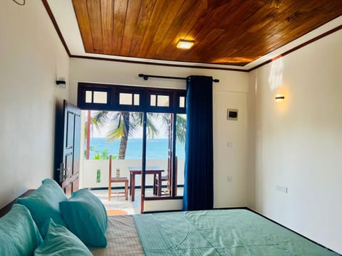 Bed, Balcony/Terrace, Seating area, Bedroom