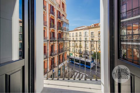 Balcony/Terrace, City view