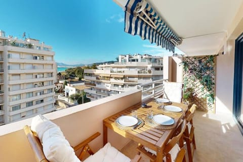 Patio, View (from property/room), Balcony/Terrace