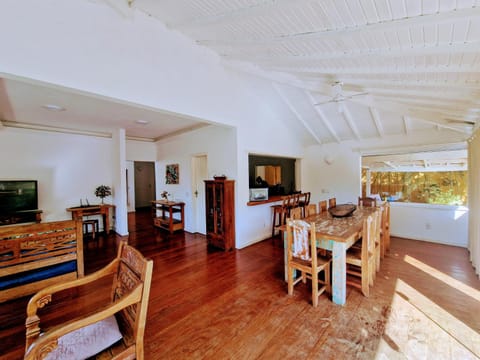 CASA DA EDINHA Villa in Armacao dos Buzios