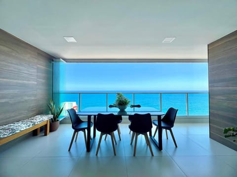 Natural landscape, View (from property/room), Balcony/Terrace, Seating area, Dining area, Sea view