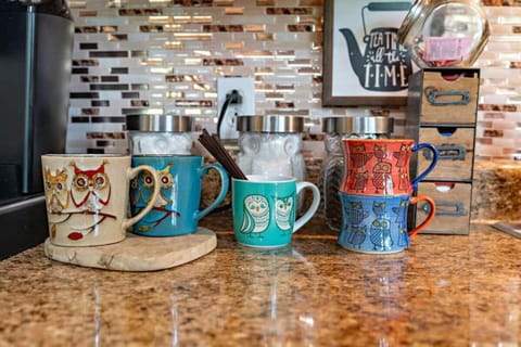 Two Owls and a View Chalet in Pittman Center