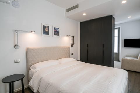 Palazzo La Cortesella - Modern Design & Central Location Apartment in Como