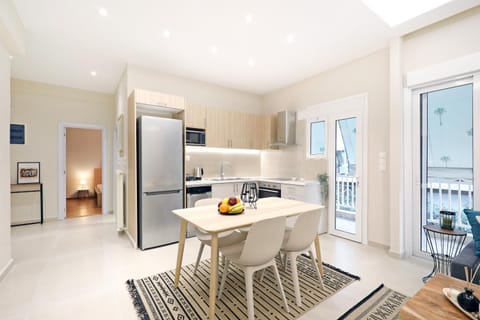 Dining area, kitchen