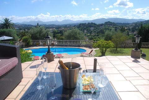 Mountain view, Swimming pool