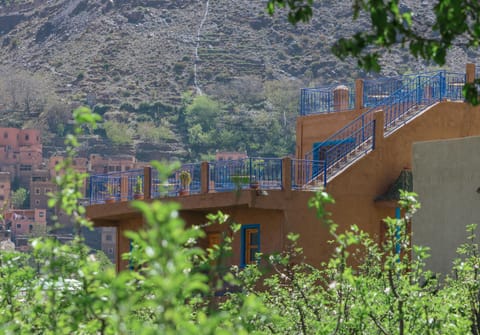 Property building, Restaurant/places to eat, Spring, Day, Natural landscape, View (from property/room), City view, Garden view, Landmark view, Mountain view, River view