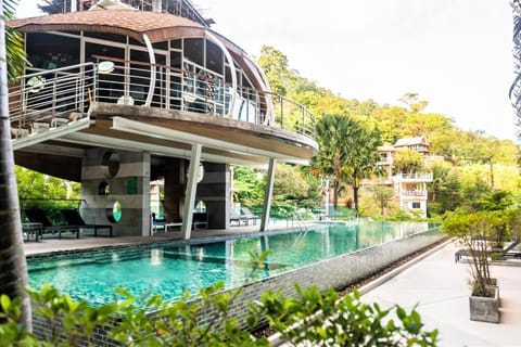 Property building, Swimming pool