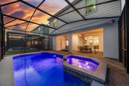 Patio, Pool view, Swimming pool