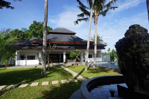 Property building, Garden view