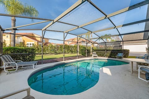 Pool view, Swimming pool, sunbed