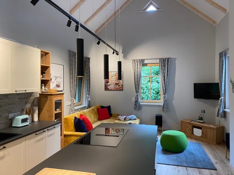 Kitchen or kitchenette, Living room