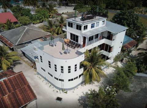 Property building, Restaurant/places to eat, Breakfast