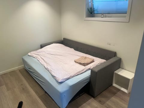 Sentralt på fastlandet og gåavstand til alle fasiliteter! Apartment in Tromso