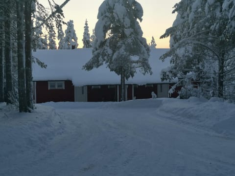 Property building, Winter