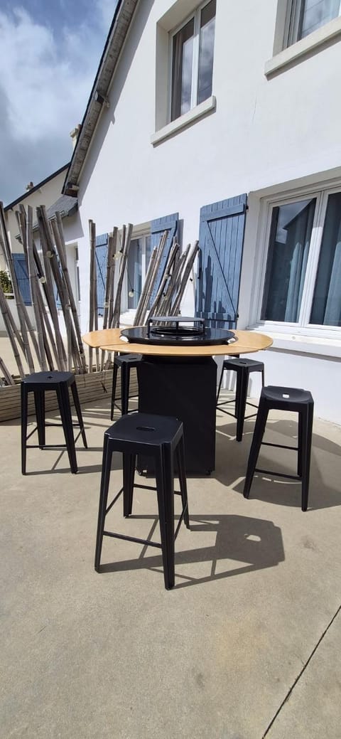 Patio, Dining area