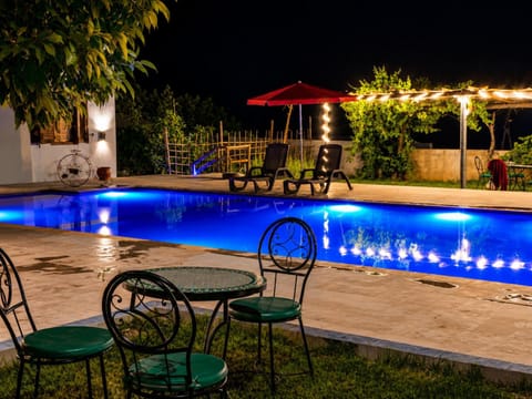Night, Garden, Garden view, Pool view, Pool view, Swimming pool, Swimming pool