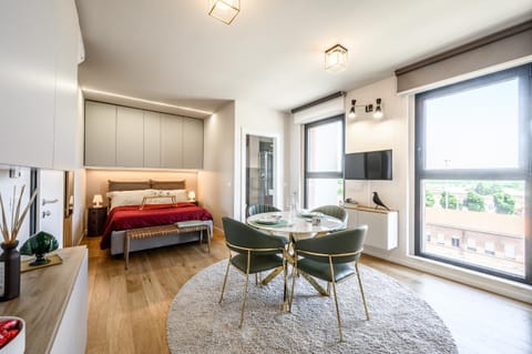 Bed, TV and multimedia, Living room, Photo of the whole room, Dining area, Bedroom, heating, air conditioner