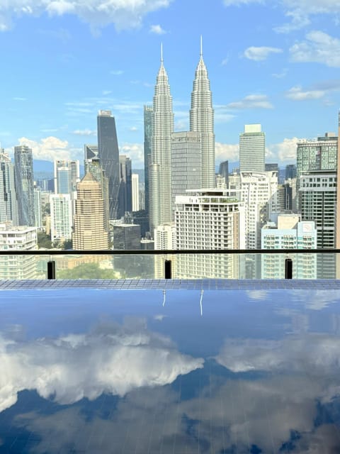 Property building, Day, City view, Swimming pool