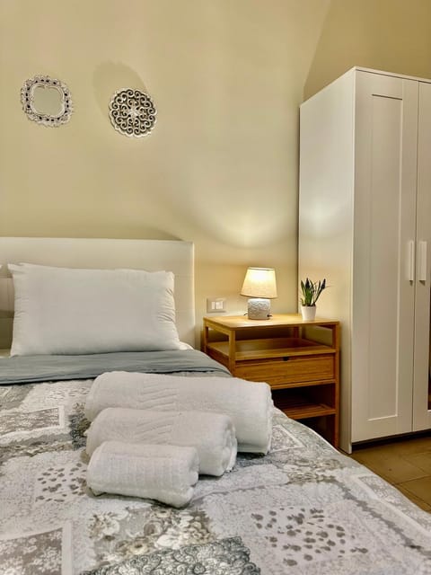 Bed, Photo of the whole room, Bedroom, towels, wardrobe