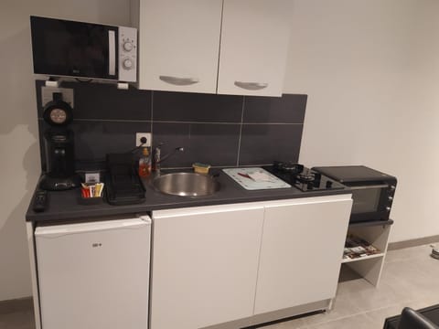 charmant gite 25m² indépendant Apartment in Alès