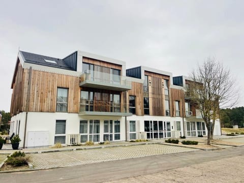 Property building, Street view