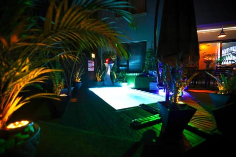 Patio, Swimming pool