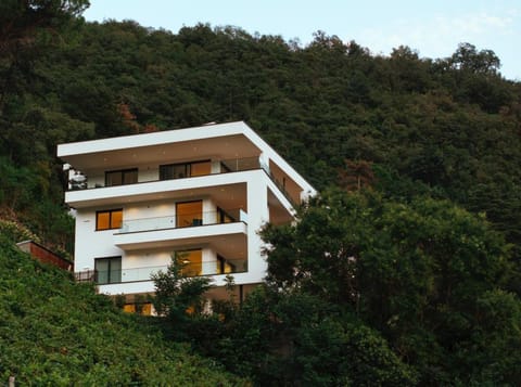 Property building, Day, Natural landscape, Summer, View (from property/room), Other, Mountain view, elevator
