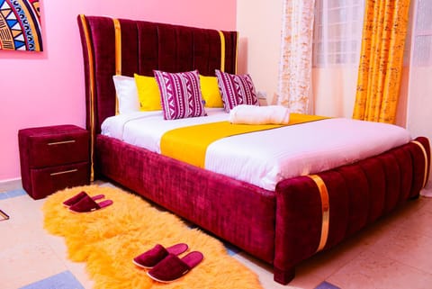 Bed, towels