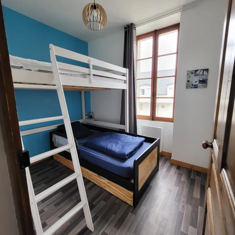 "La Cale en Vue" T3 en duplex, au cœur de Beg-Meil, commerces et plages à pied! Apartment in Fouesnant